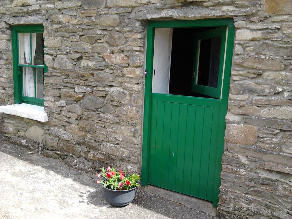 Westland Traditional Cottage Dated 1700'S Ardea الغرفة الصورة